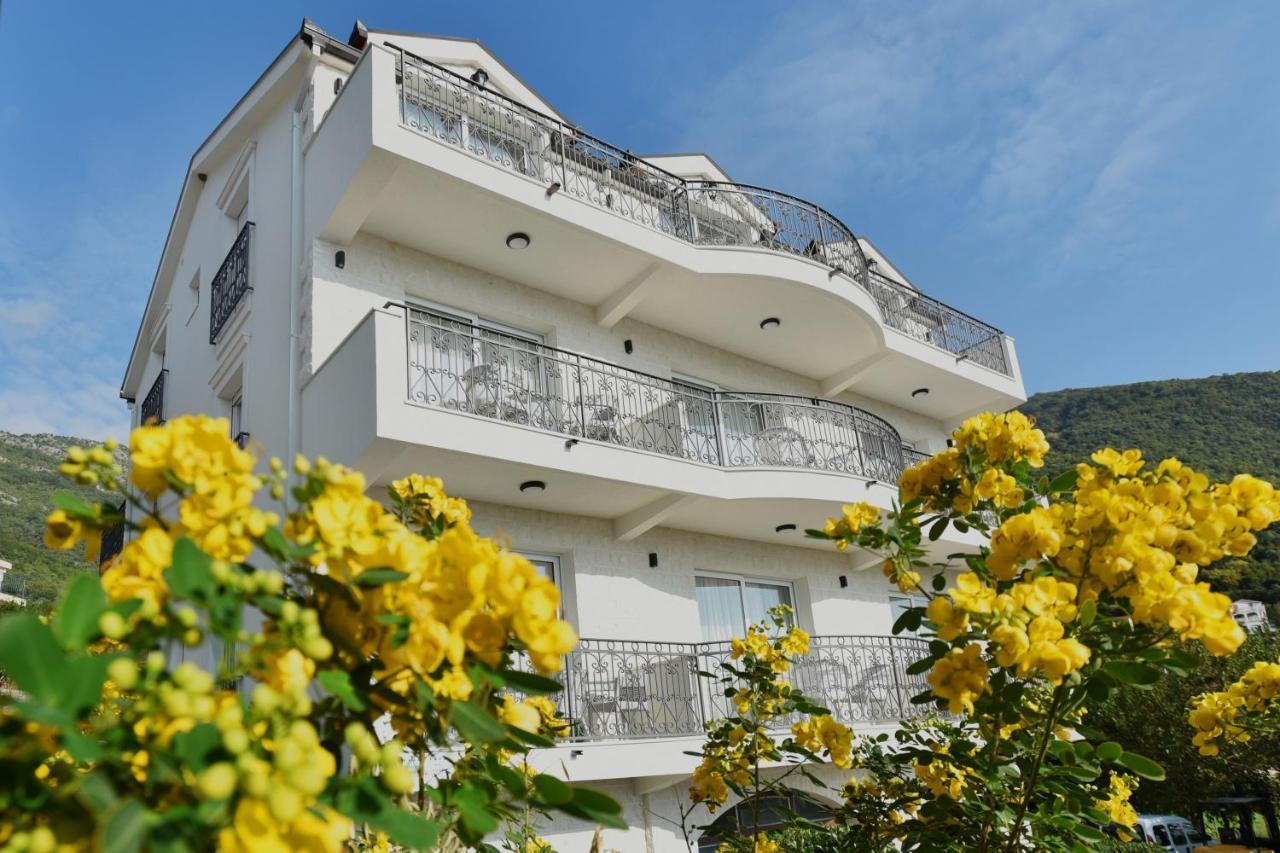 Julia Apartment Baosic